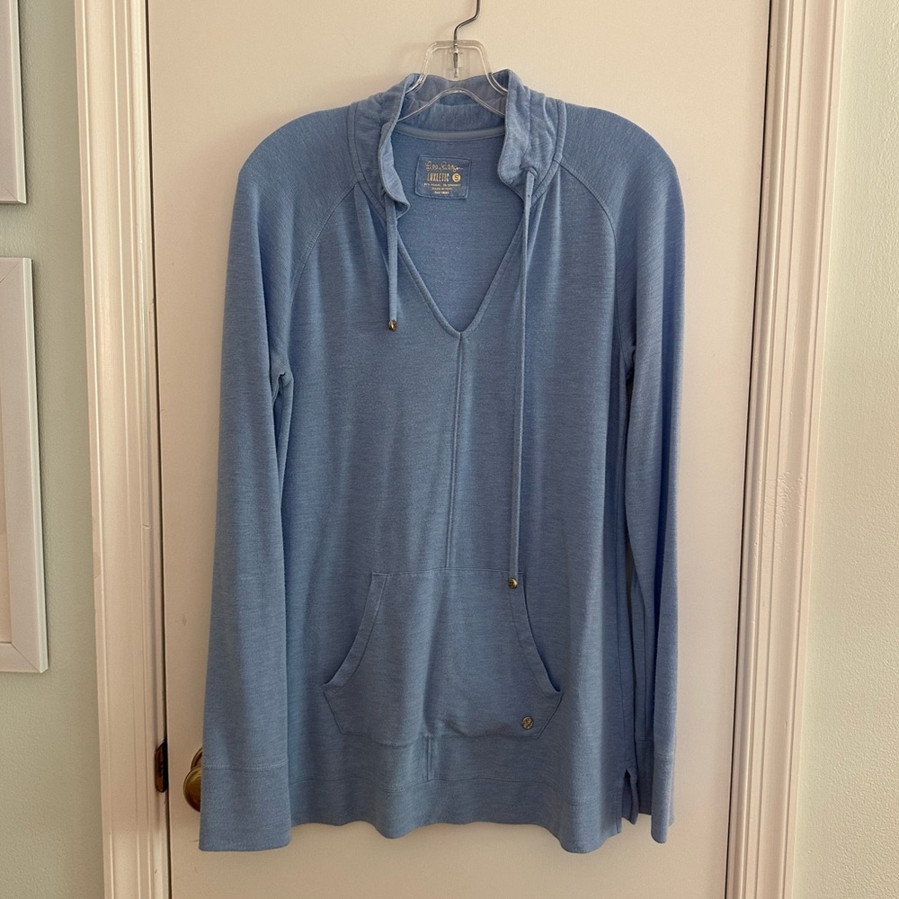 Lilly Pulitzer Blue Lightweight Luxletic Sweater